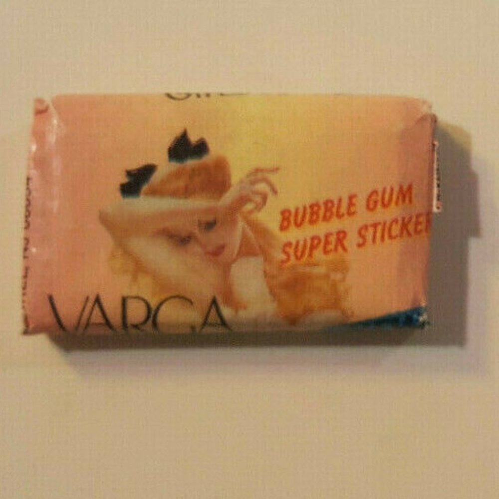 VARGA GIRLS BUBBLE GUM Super Sticker L@@K Pin-Up RARE & HTF